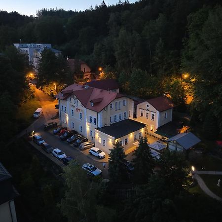 Boutique Hotel Swisshouse Marianske Lazne Bagian luar foto