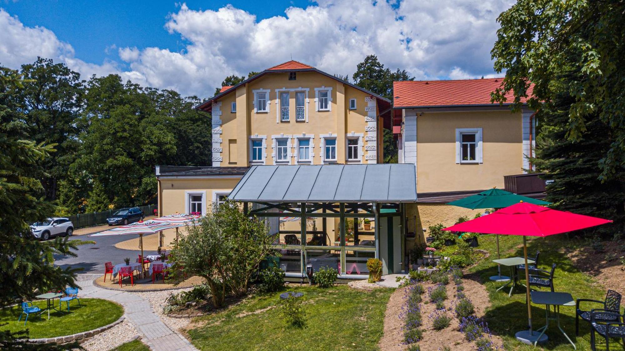 Boutique Hotel Swisshouse Marianske Lazne Bagian luar foto
