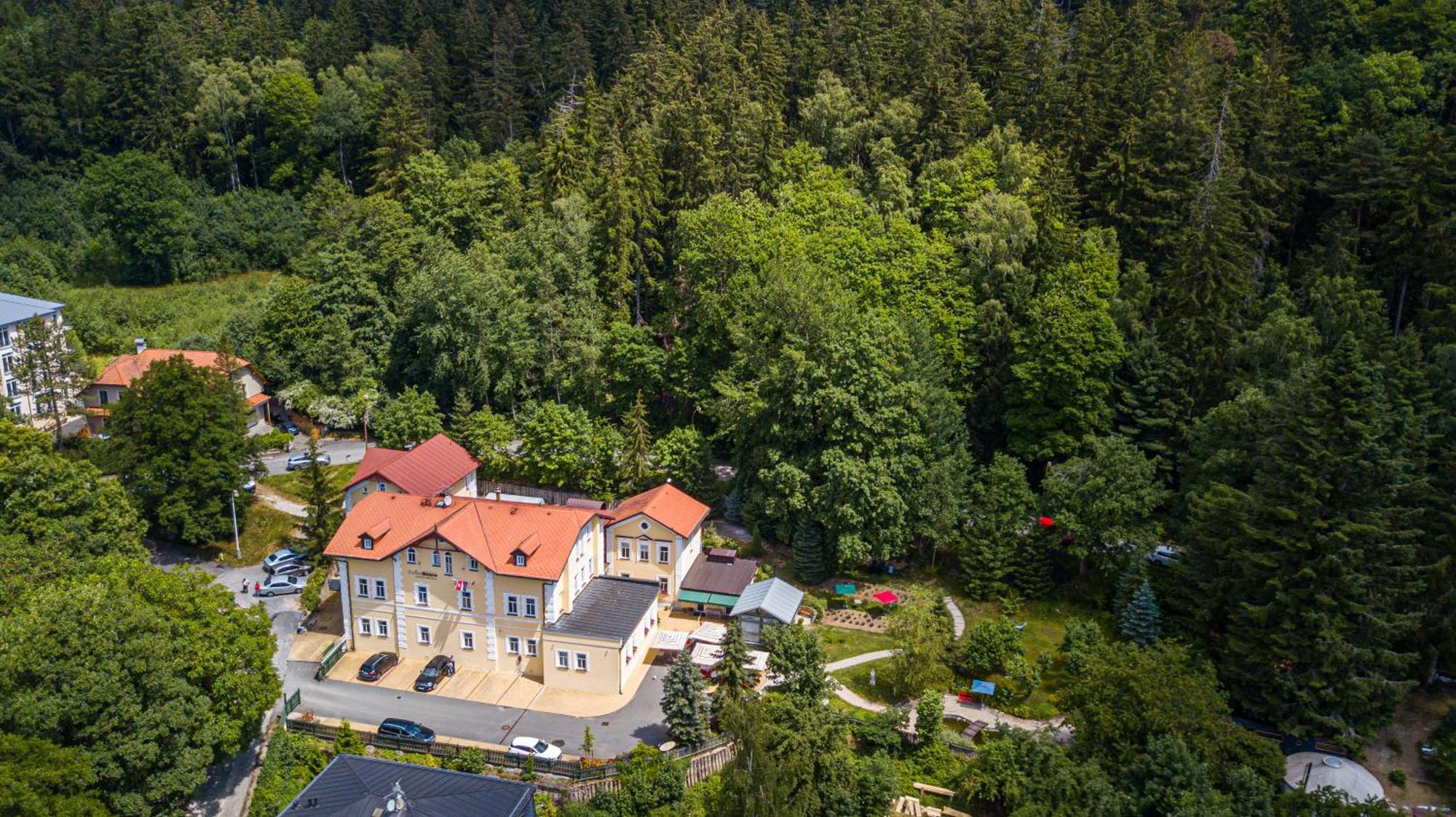 Boutique Hotel Swisshouse Marianske Lazne Bagian luar foto