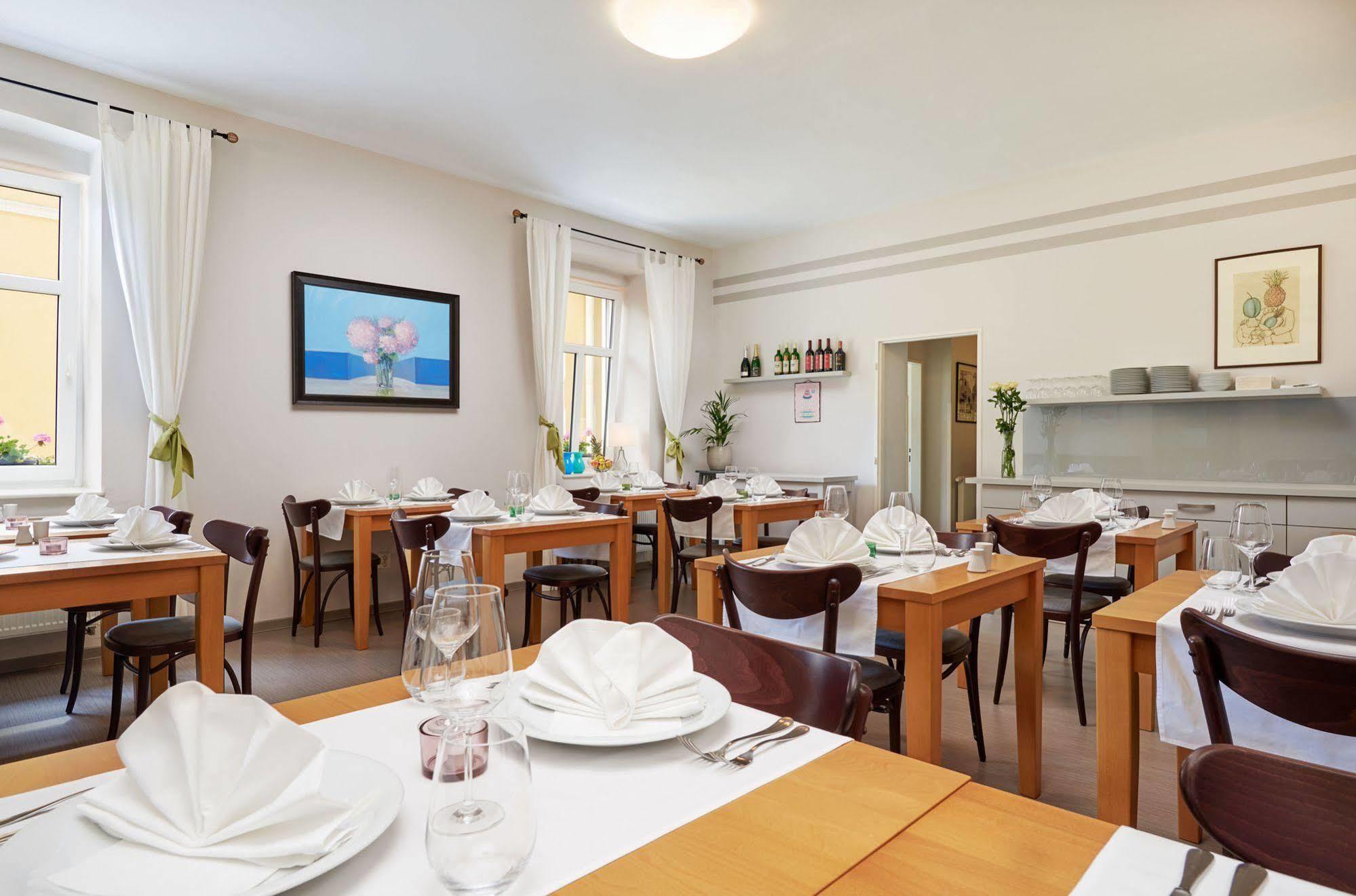 Boutique Hotel Swisshouse Marianske Lazne Bagian luar foto