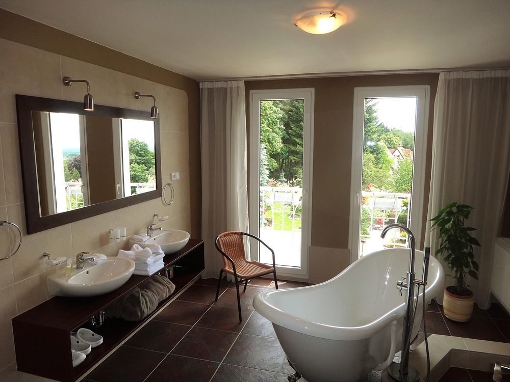 Boutique Hotel Swisshouse Marianske Lazne Bagian luar foto